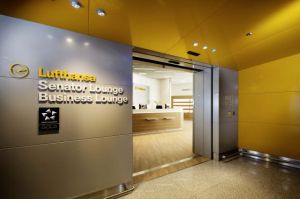 lufthansa-senator-and-business-class-lounge_bb73b2_640_0_0